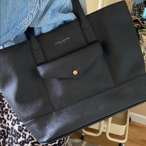 Marc Jacobs Handbags - Marc Jacobs black XL tote.